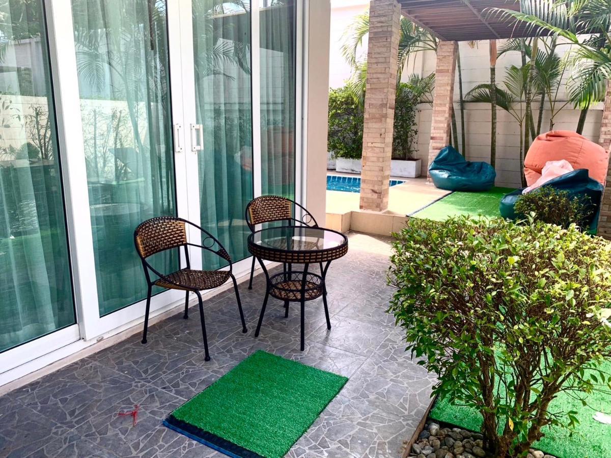 Tinker Bell Pool Villa Haat Jomtien Eksteriør bilde